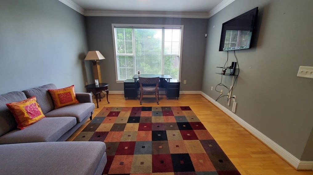 1307 Stratford Cmns, Decatur GA  30033-7438 exterior