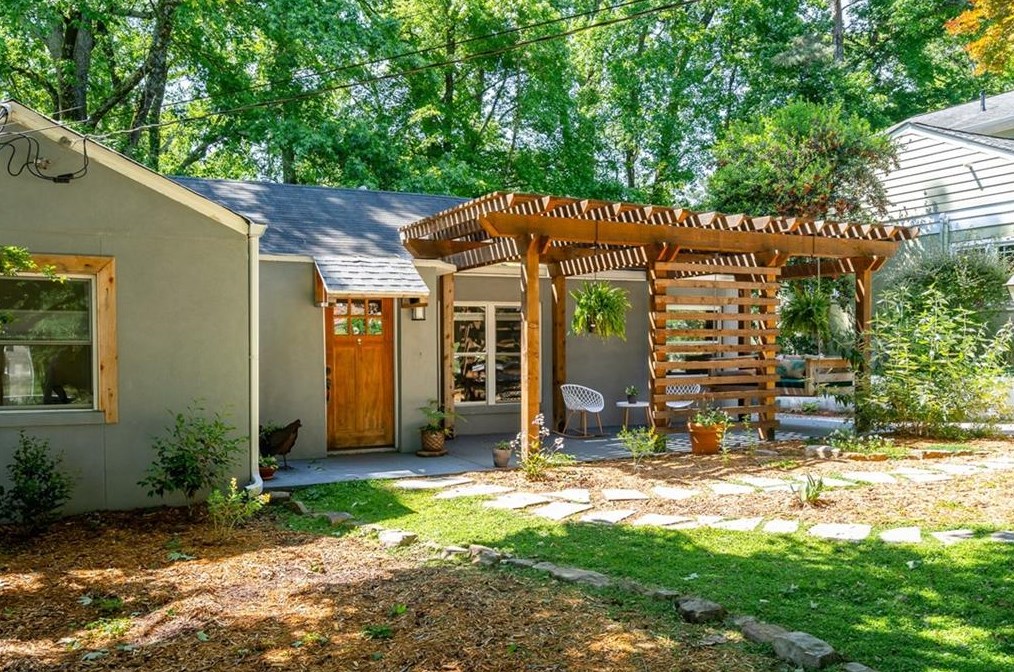 206 Garden Ln, Decatur GA  30030-2376 exterior