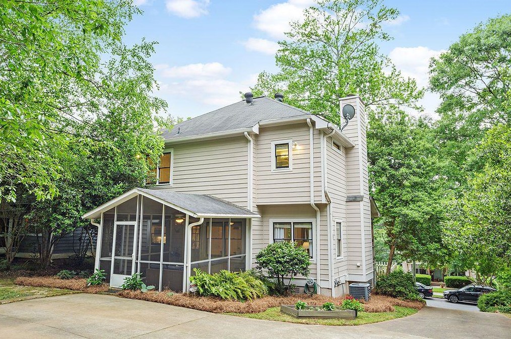 139 Adair St, Decatur GA  30030-2938 exterior