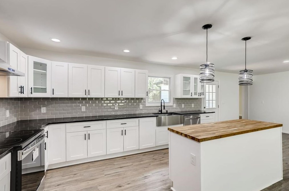 940 Natham Dr, Atlanta GA  30315-8616 exterior