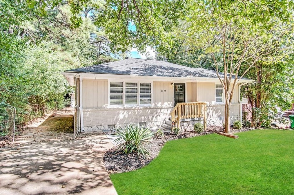 1774 Austin Dr, Decatur GA  30032-4803 exterior