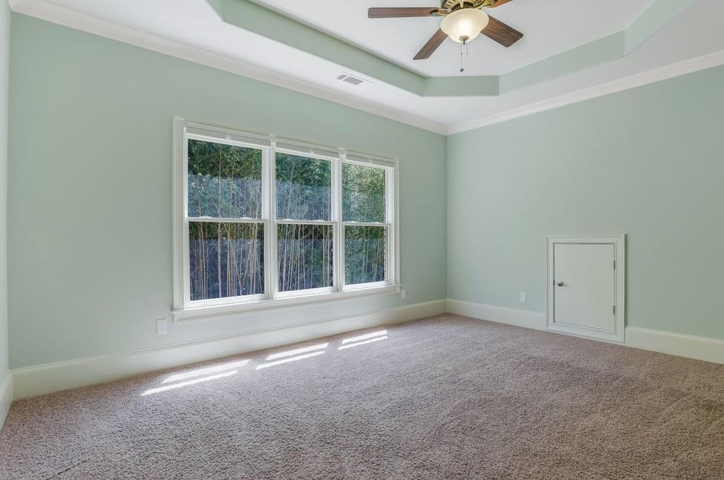 671 Windsor Pkwy, Atlanta GA  30342-2801 exterior