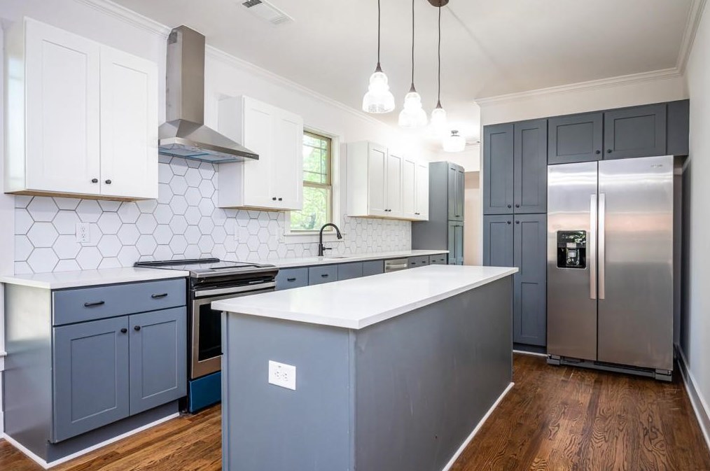 861 Lake Dr, Decatur GA  30030-4903 exterior