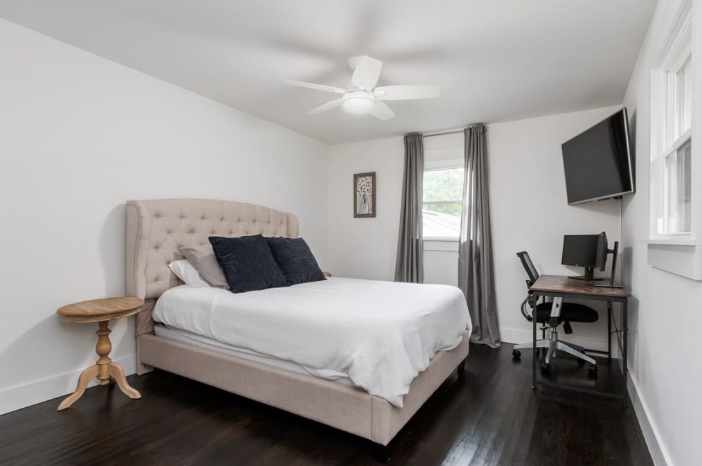 1847 Ravenwood Way, Atlanta GA  30329-2722 exterior