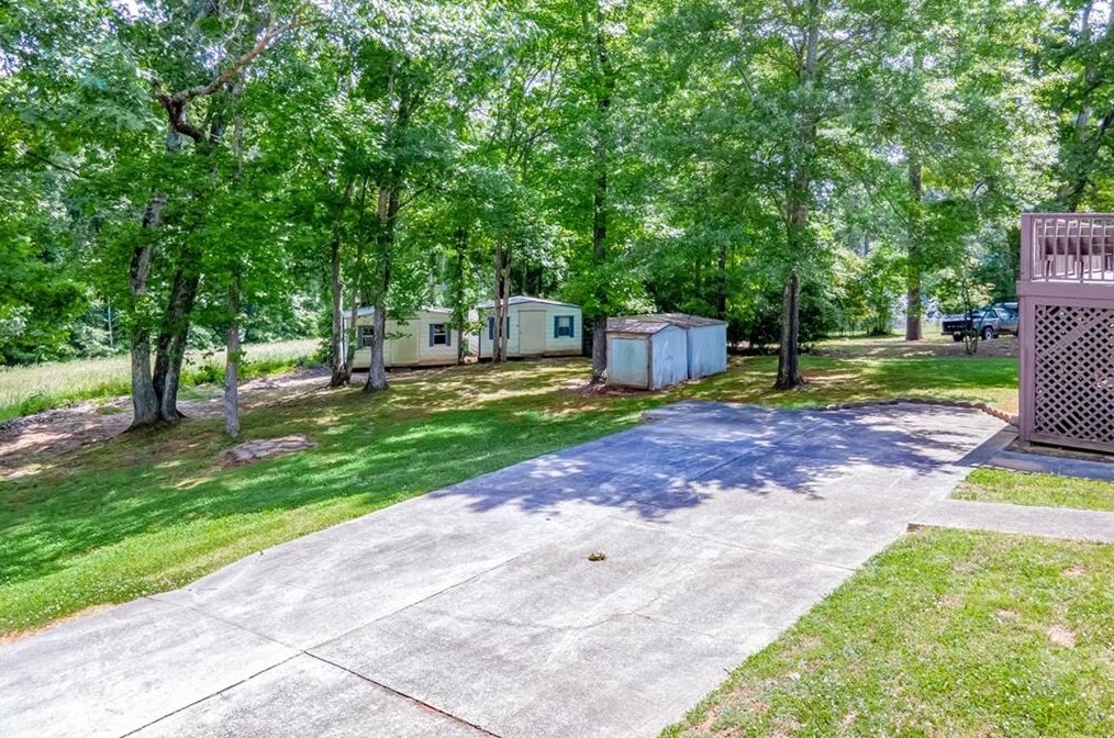 335 Lavender Rd, Athens GA  30606-1109 exterior