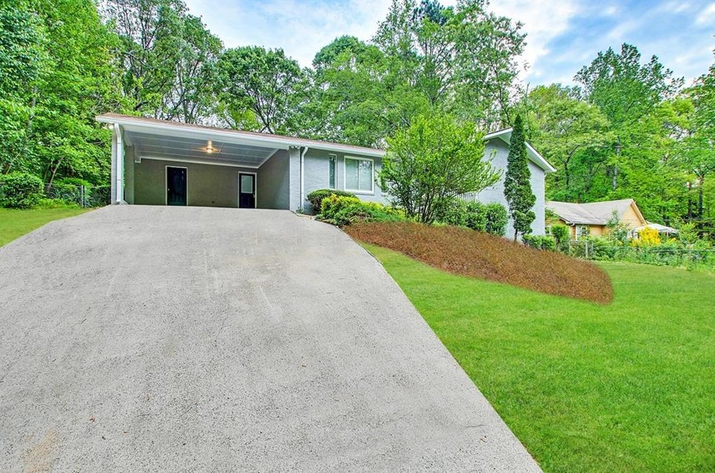 2288 Mohawk Trl, Acworth GA  30102-5829 exterior
