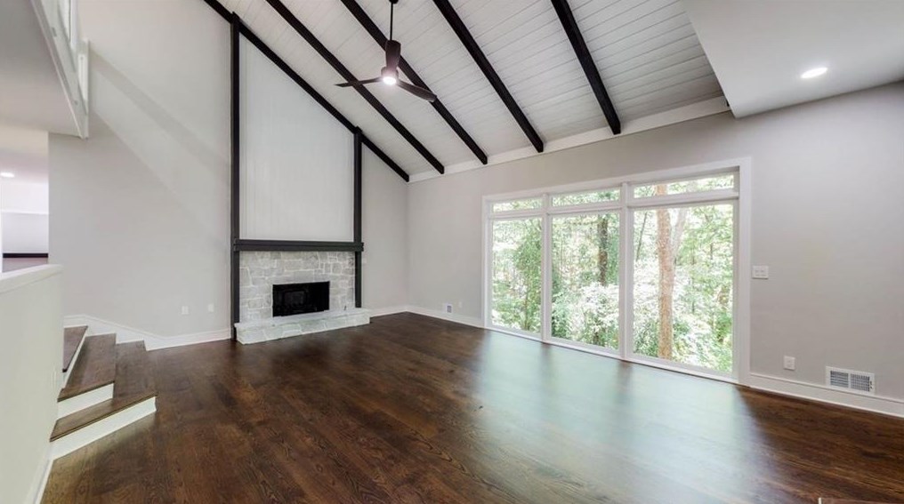 27 Wesley Rdg, Atlanta GA  30327-2042 exterior