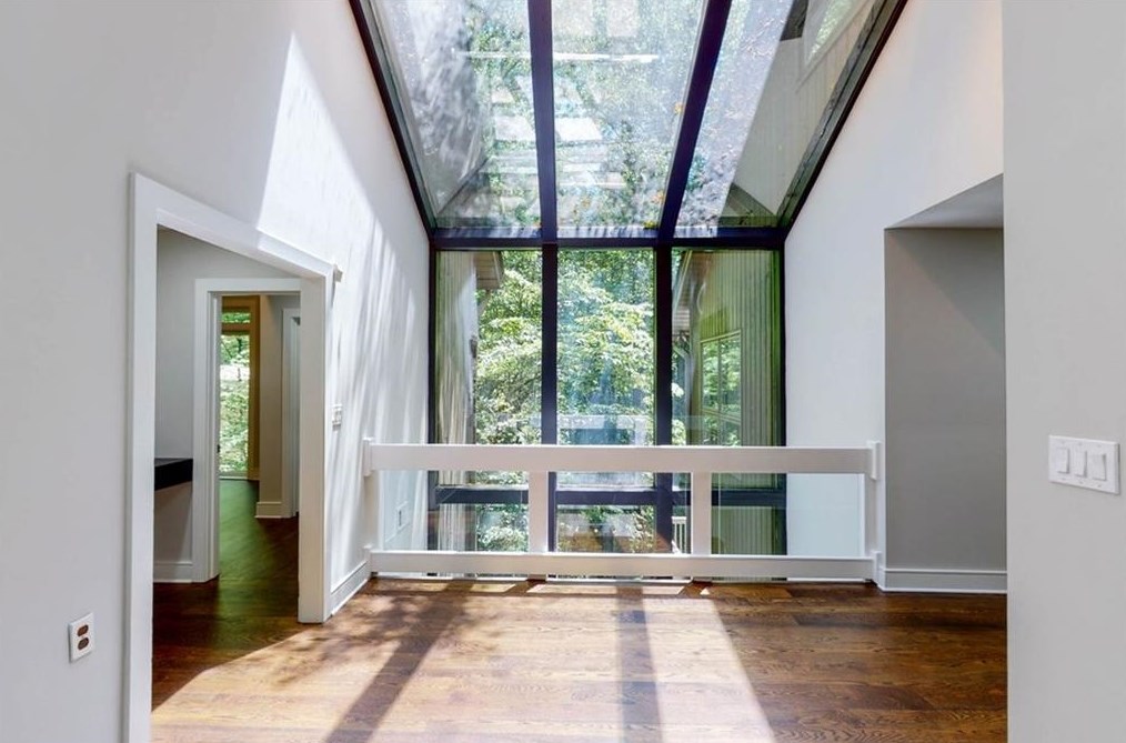 27 Wesley Rdg, Atlanta GA  30327-2042 exterior