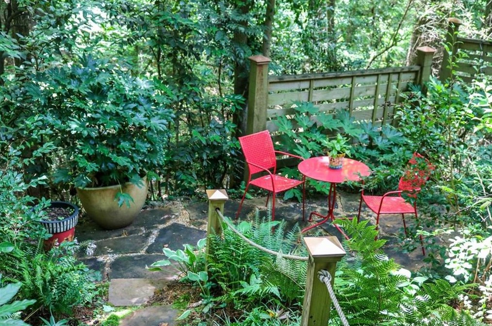 27 Wesley Rdg, Atlanta GA  30327-2042 exterior