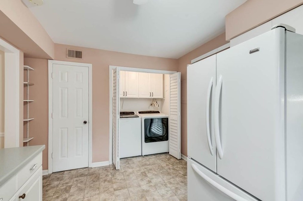 1100 Moorestown Cir, Decatur GA  30033-2733 exterior