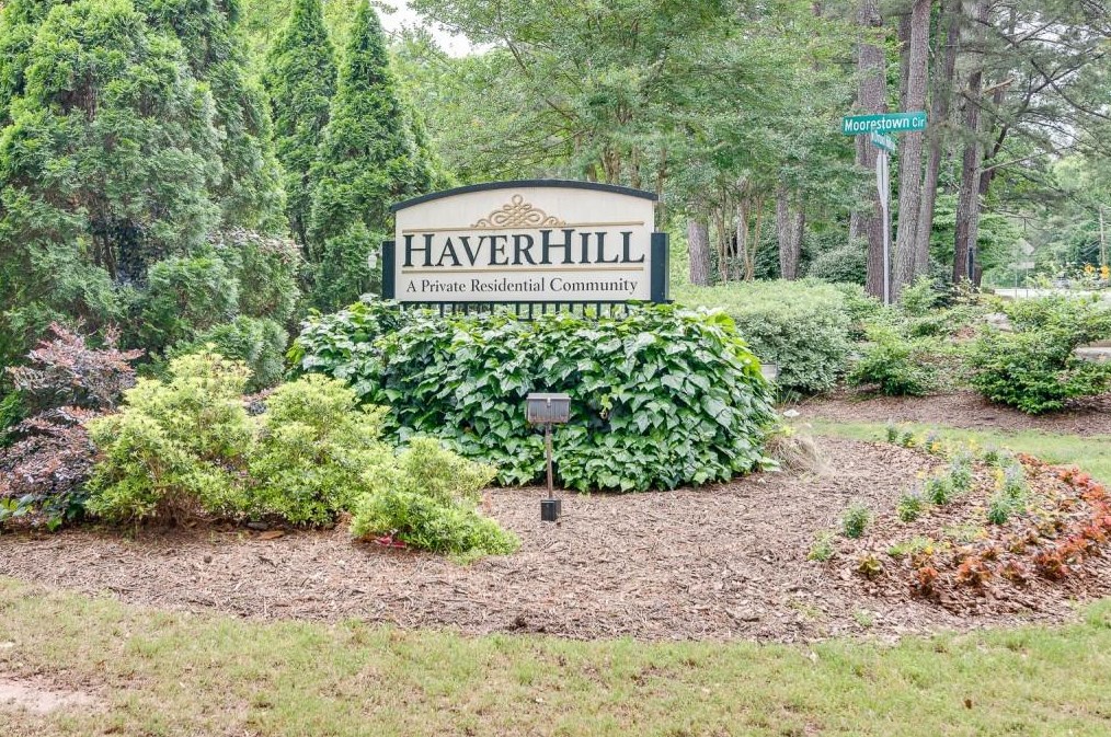 1100 Moorestown Cir, Decatur GA  30033-2733 exterior