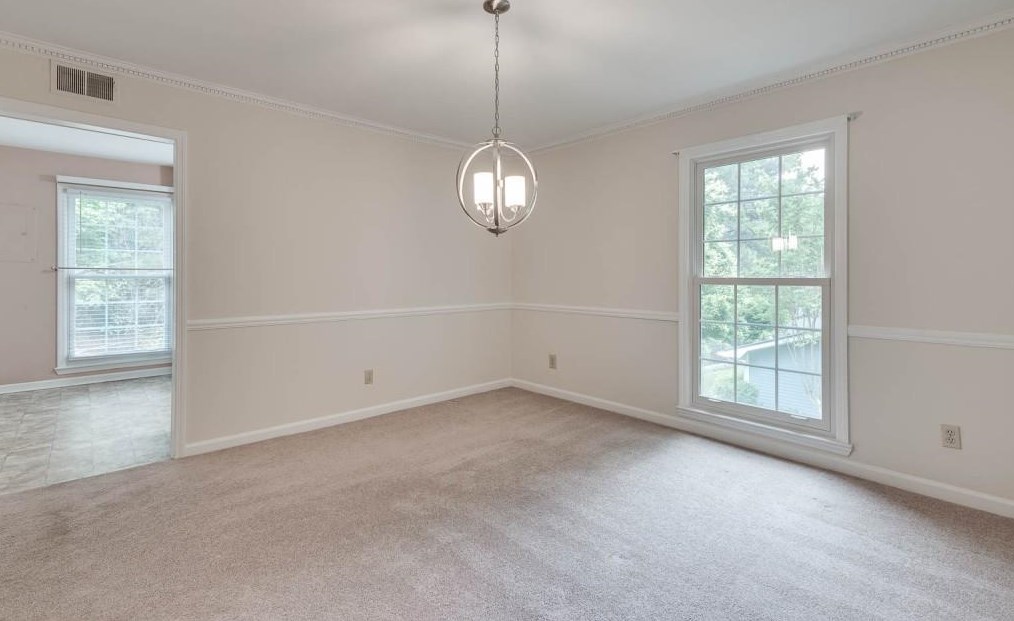 1100 Moorestown Cir, Decatur GA  30033-2733 exterior