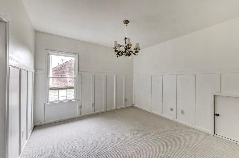 3176 Windsor Lake Dr, Atlanta GA  30319-2372 exterior