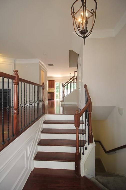 2170 Weldonberry Dr, Atlanta GA  30319-5732 exterior