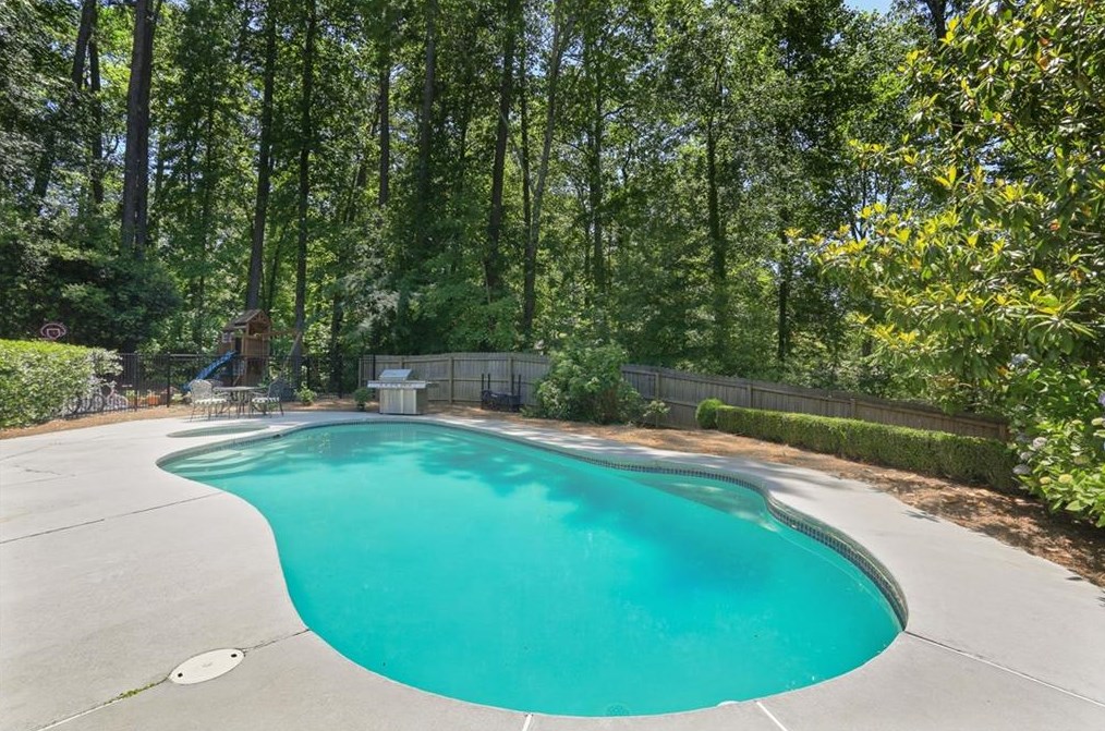 6278 Mtn Brk Way, Atlanta GA  30328-3611 exterior