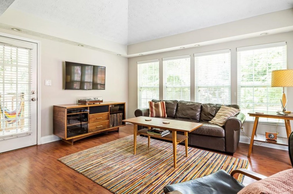 2236 Desmond Dr, Decatur GA  30033-4742 exterior