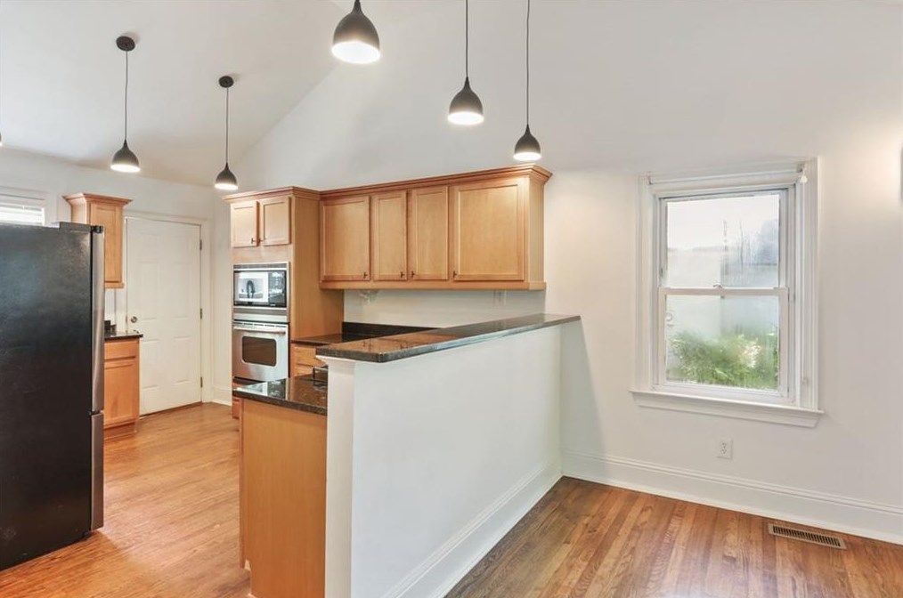 556 Parker Ave, Decatur GA  30032-3965 exterior