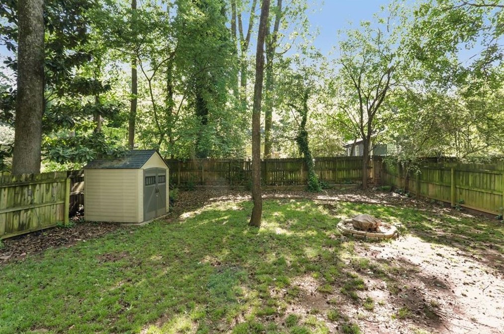 556 Parker Ave, Decatur GA  30032-3965 exterior