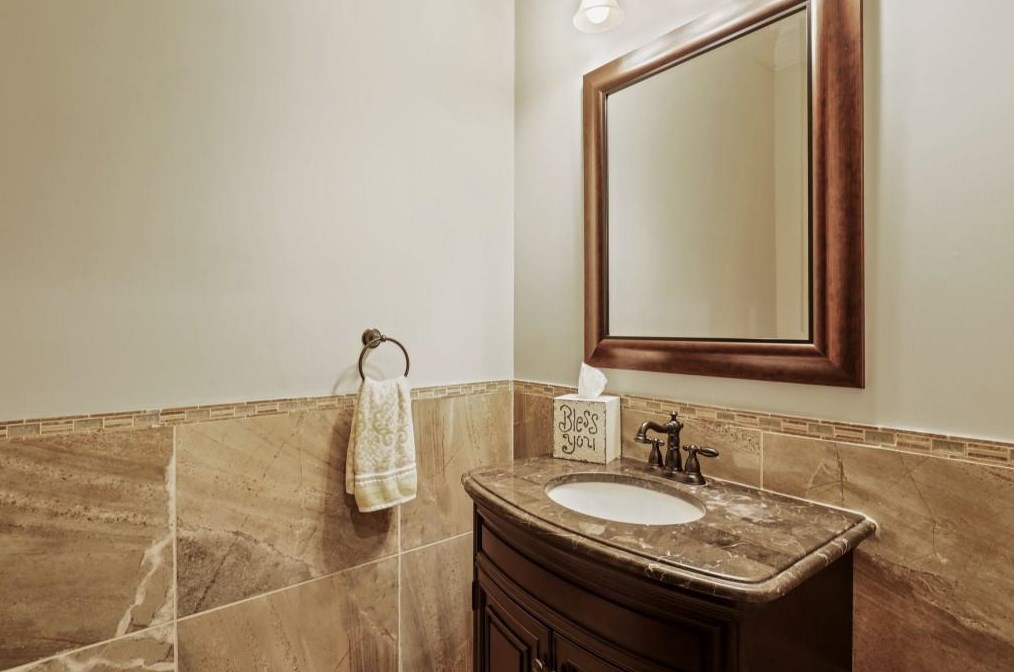 4805 Northway Dr, Atlanta GA  30342-2425 exterior