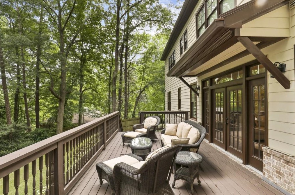 4805 Northway Dr, Atlanta GA  30342-2425 exterior