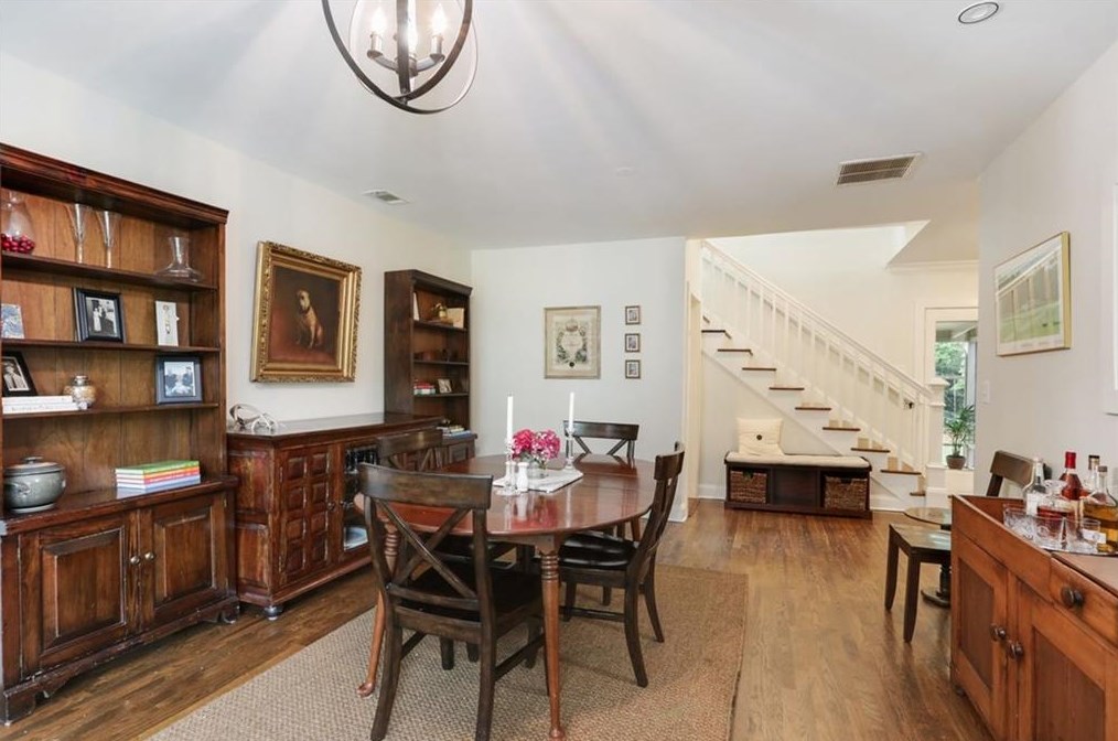 232 Mount Vernon Dr, Decatur GA  30030-1607 exterior