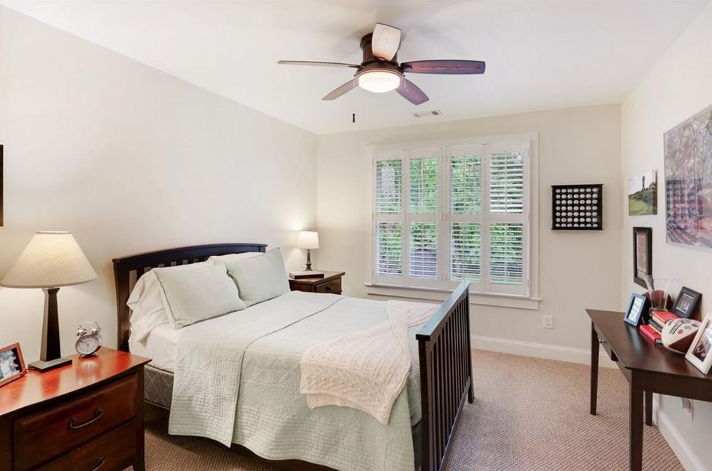 232 Mount Vernon Dr, Decatur GA  30030-1607 exterior