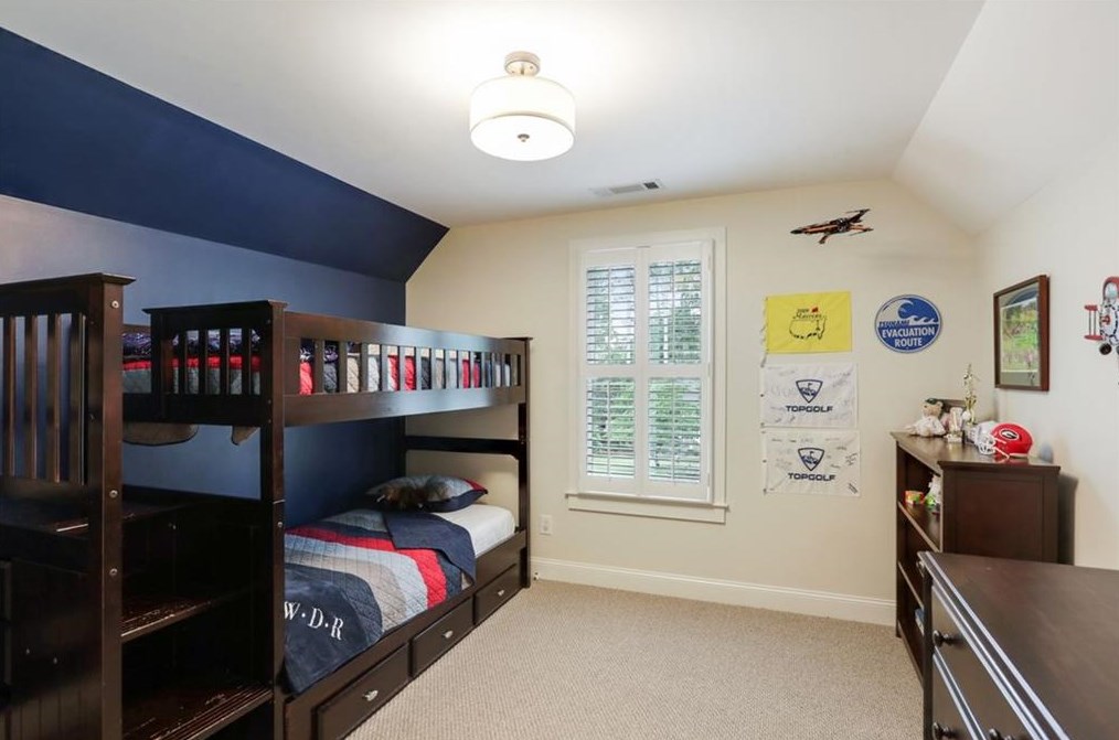 232 Mount Vernon Dr, Decatur GA  30030-1607 exterior