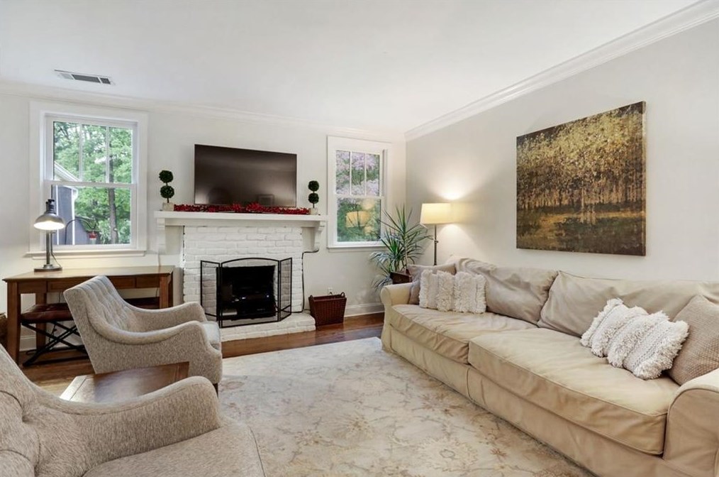 232 Mount Vernon Dr, Decatur GA  30030-1607 exterior