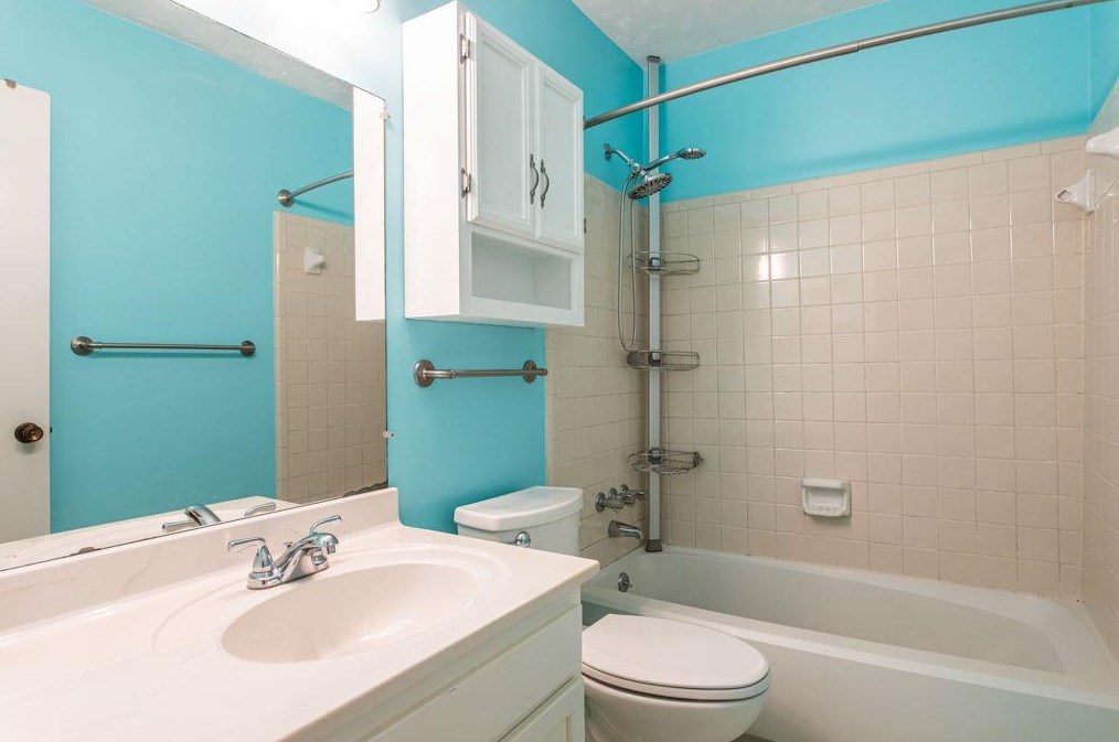 1005 Mcclelen Way, Decatur GA  30033-5633 exterior