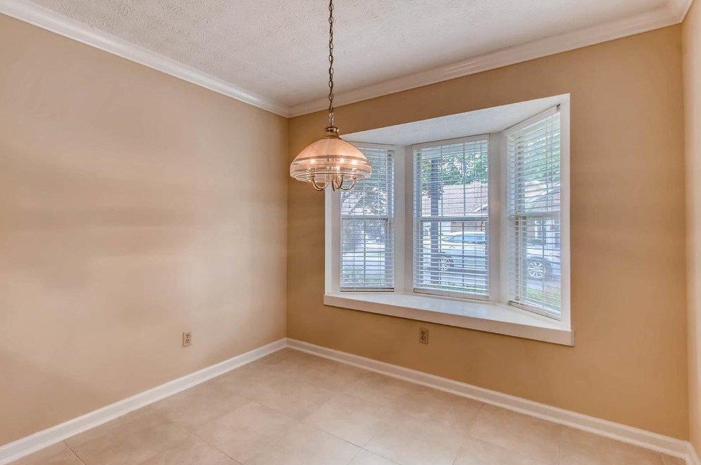 107 Mary Gay Ct, Decatur GA  30030-2904 exterior