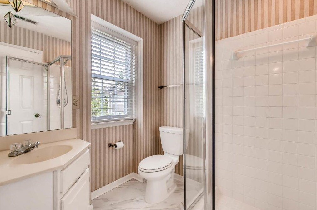 107 Mary Gay Ct, Decatur GA  30030-2904 exterior