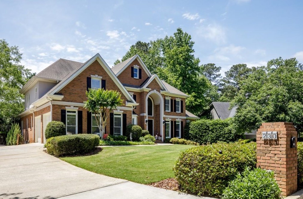 230 Spalding Springs Ln, Atlanta GA  30350-4110 exterior