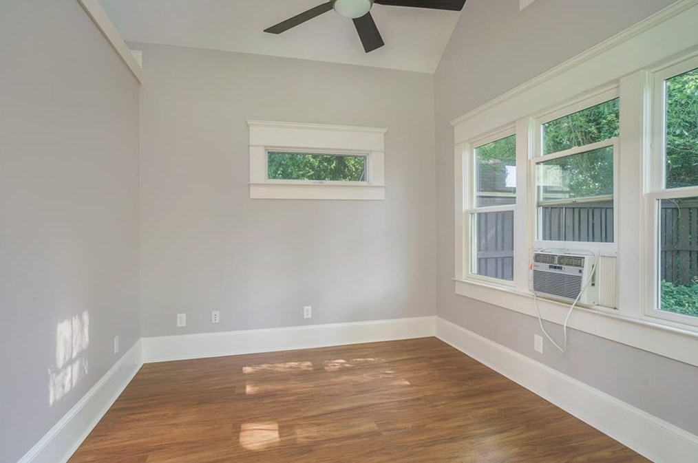 220 5th Ave, Decatur GA  30030-4810 exterior