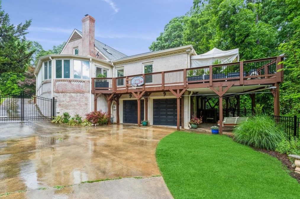 6 Wimberly Ct, Decatur GA  30030-2802 exterior