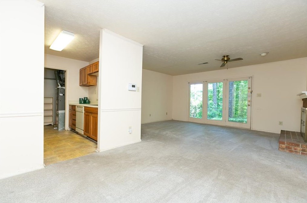 506 Tuxworth Cir, Decatur GA  30033-5618 exterior