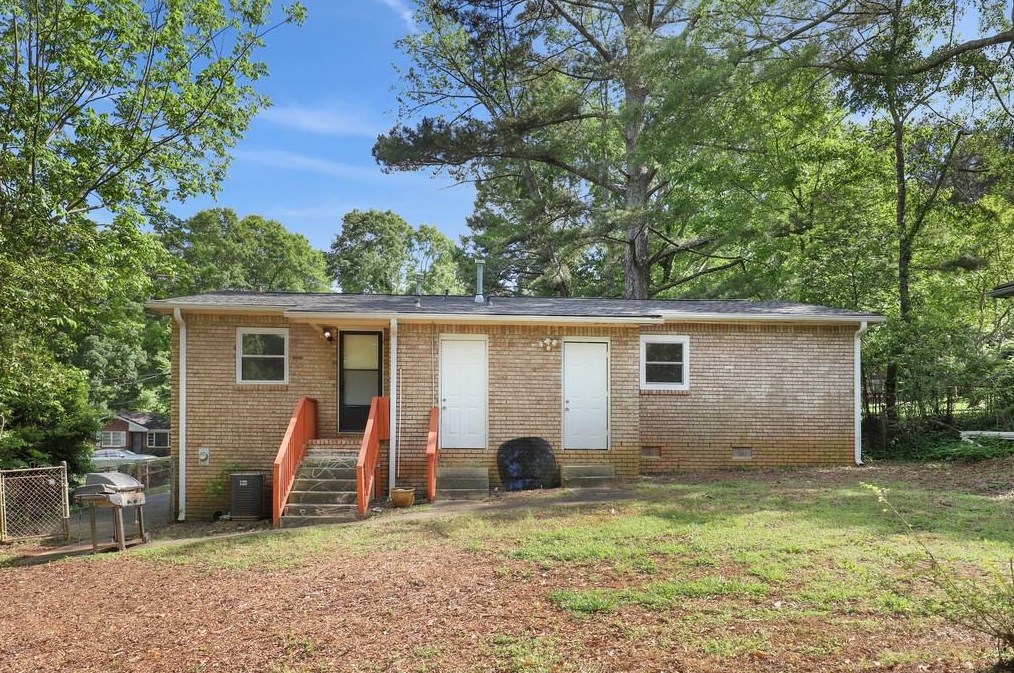 1941 Bandera Dr, Decatur GA  30032-7008 exterior