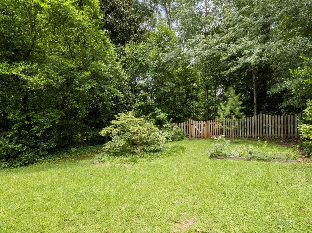 125 Parkwood Ln, Decatur GA  30030-2857 exterior