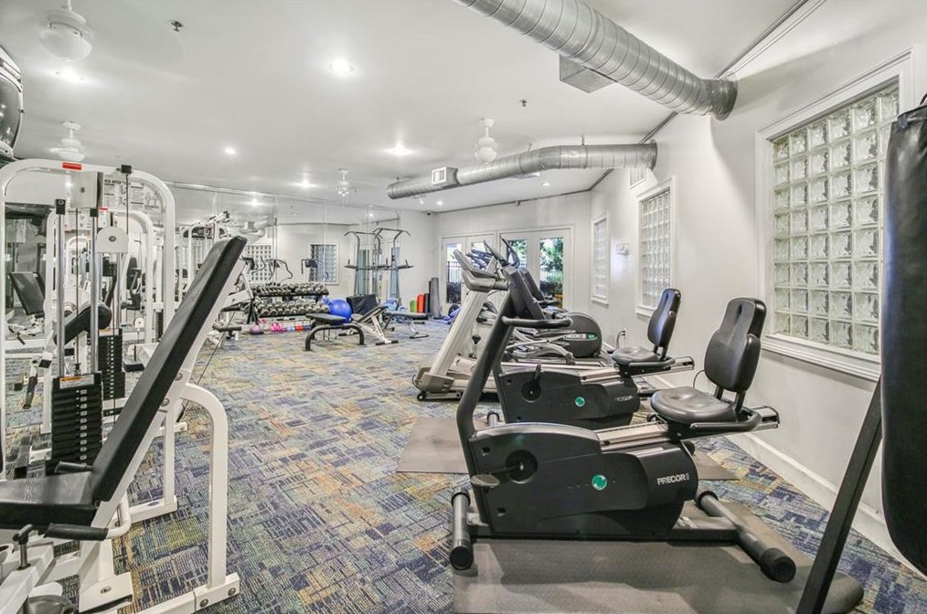 821 Ralph Mcgill Blvd, Atlanta GA  30306-4376 exterior