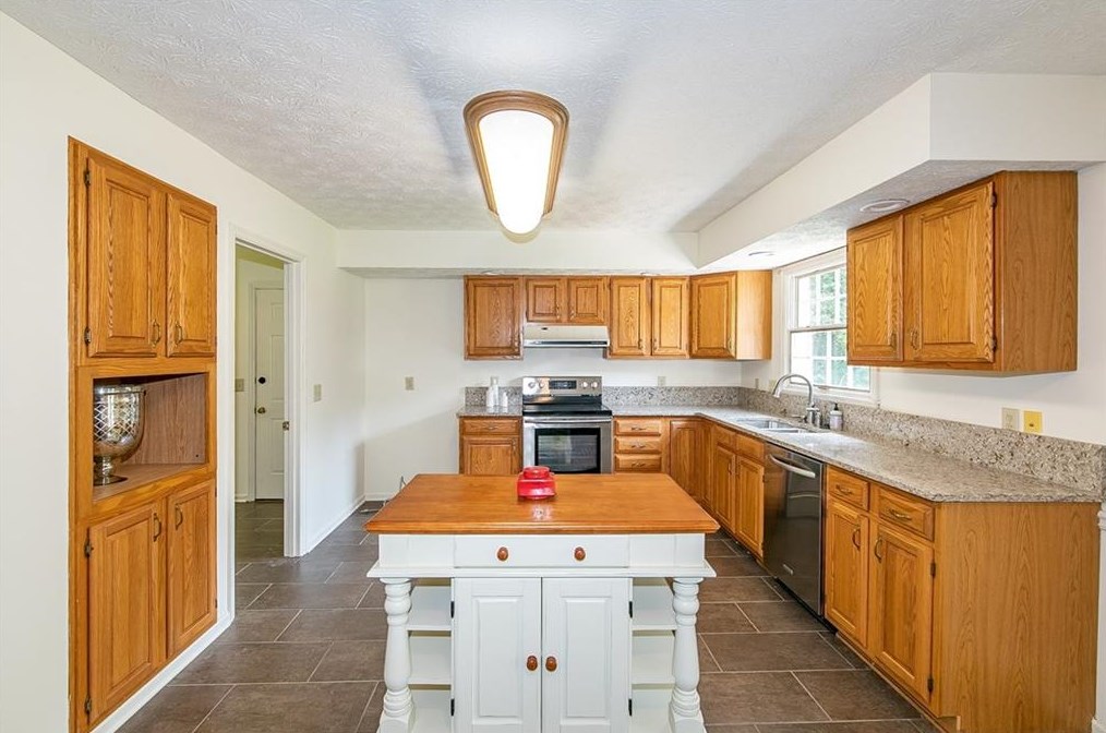 3415 Velma Dr, Powder Springs GA  30127-1350 exterior
