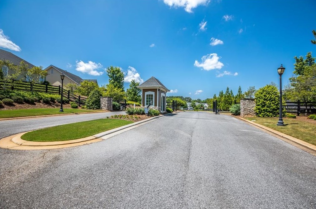 201 Maplecrest Ln, Rome GA  30161-5522 exterior