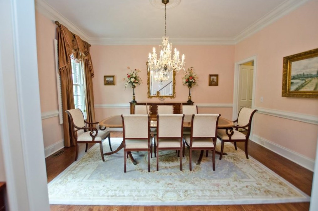 8 Old Paces Pl, Atlanta GA  30327-2469 exterior