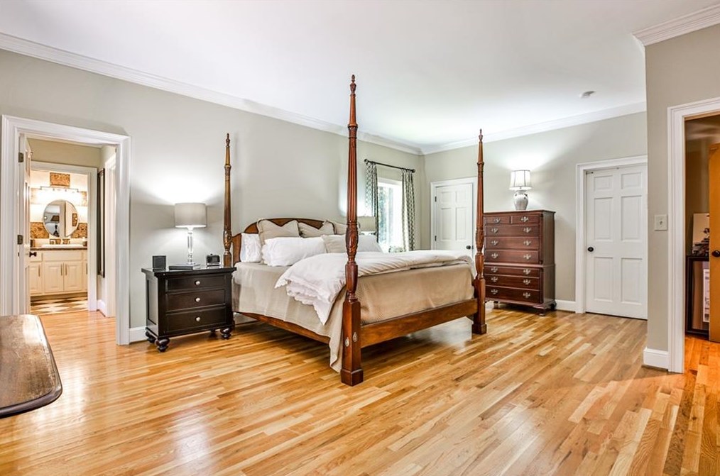 1089 Regency Rd, Atlanta GA  30327-2719 exterior