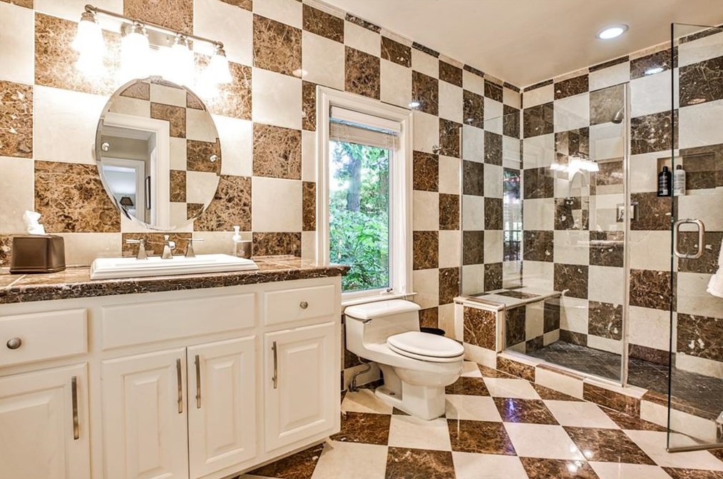 1089 Regency Rd, Atlanta GA  30327-2719 exterior