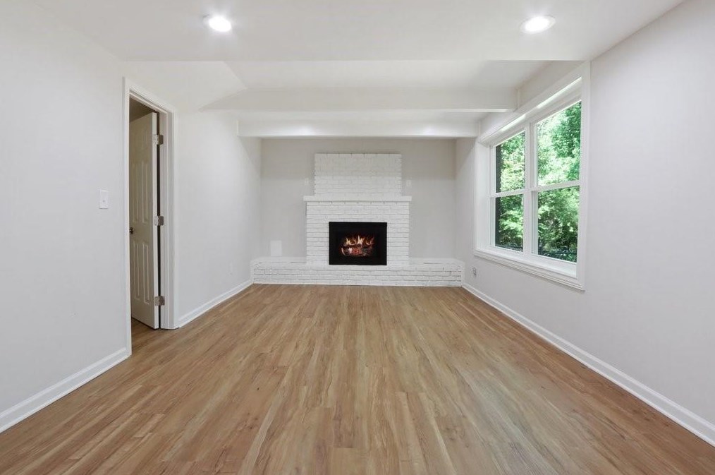 1842 Winchester Trl, Atlanta GA  30341-1448 exterior