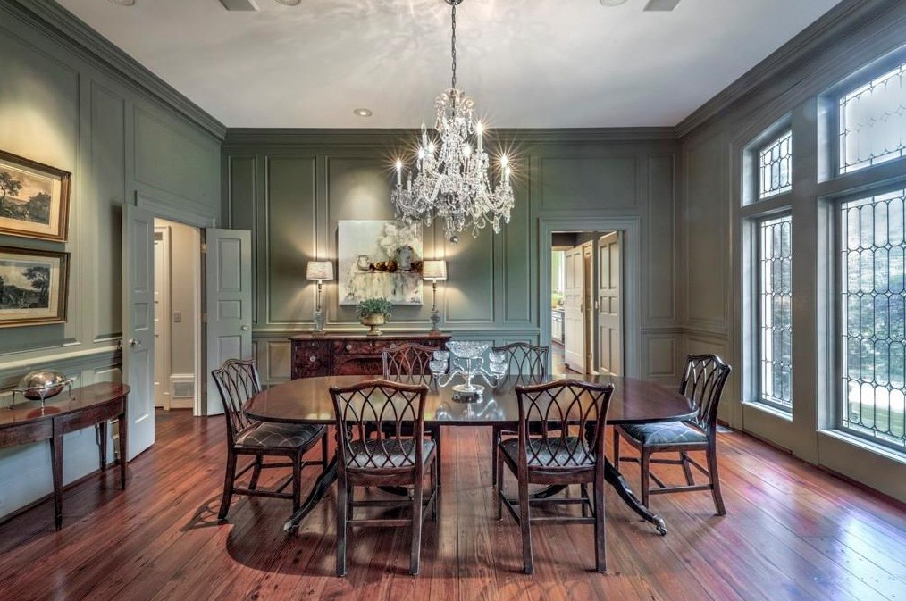 5730 Winterthur Ln, Atlanta GA  30328-4661 exterior
