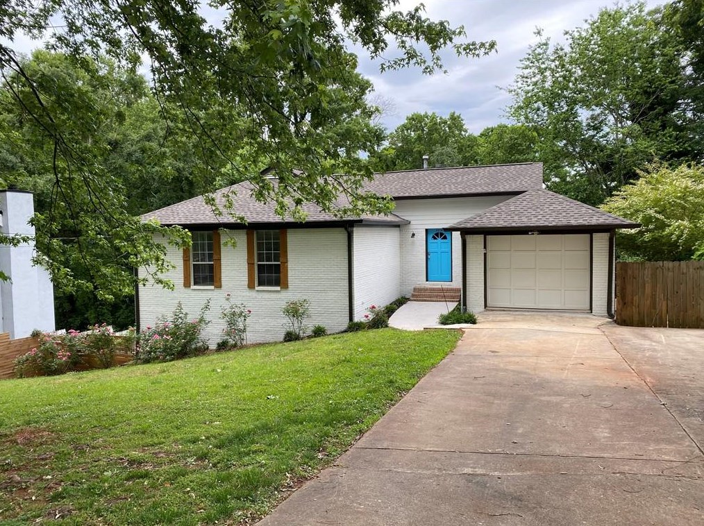 2279 Haverford Dr, Decatur GA  30032-6218 exterior