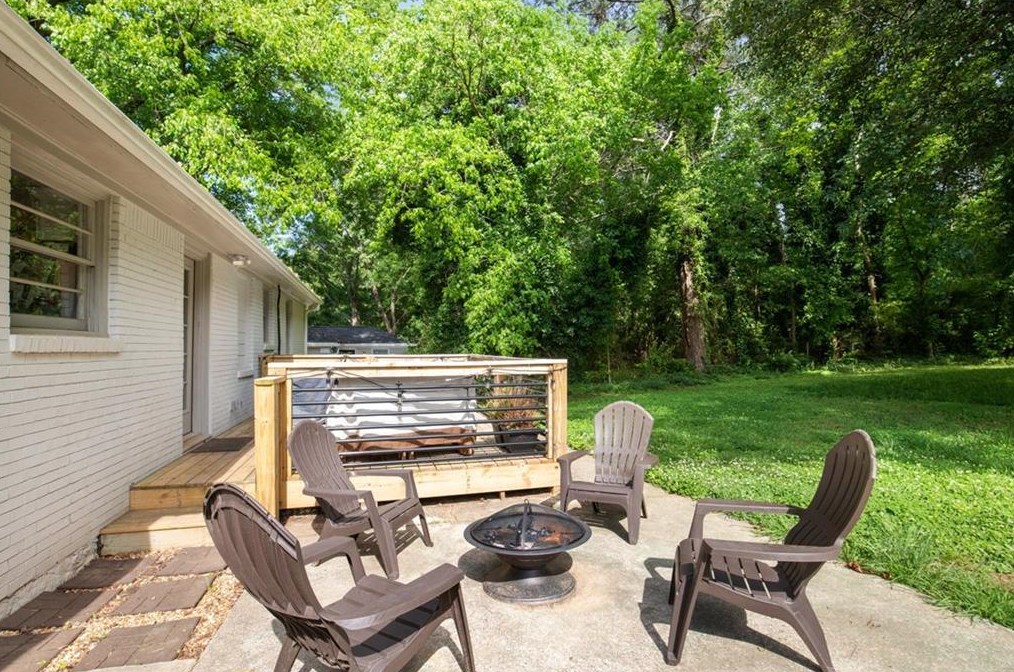 1737 Thomas Ter, Decatur GA  30032-4636 exterior