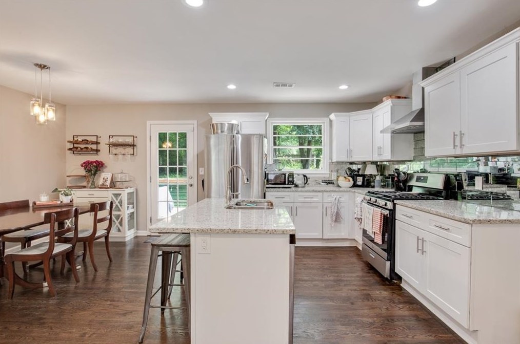 1737 Thomas Ter, Decatur GA  30032-4636 exterior