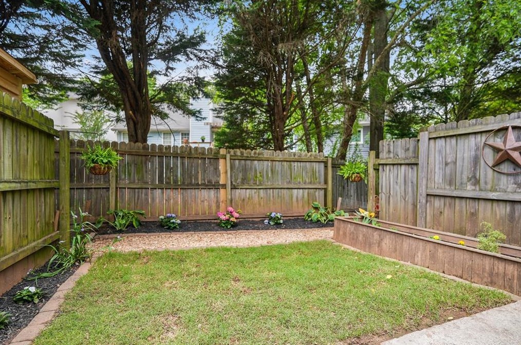 849 Regal Path Ln, Decatur GA  30030-4180 exterior