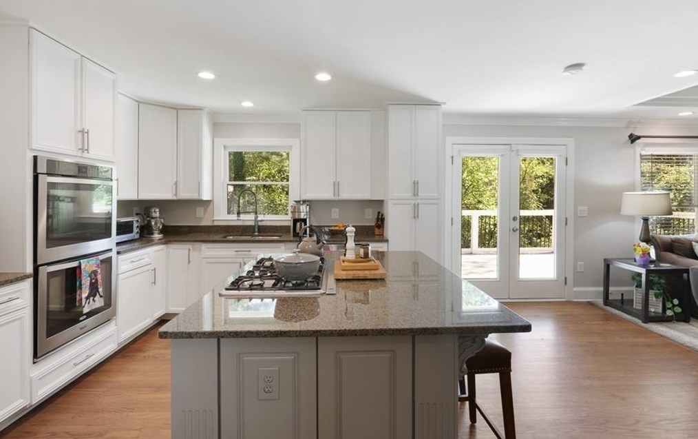2517 Sharondale Dr, Atlanta GA  30305-3809 exterior